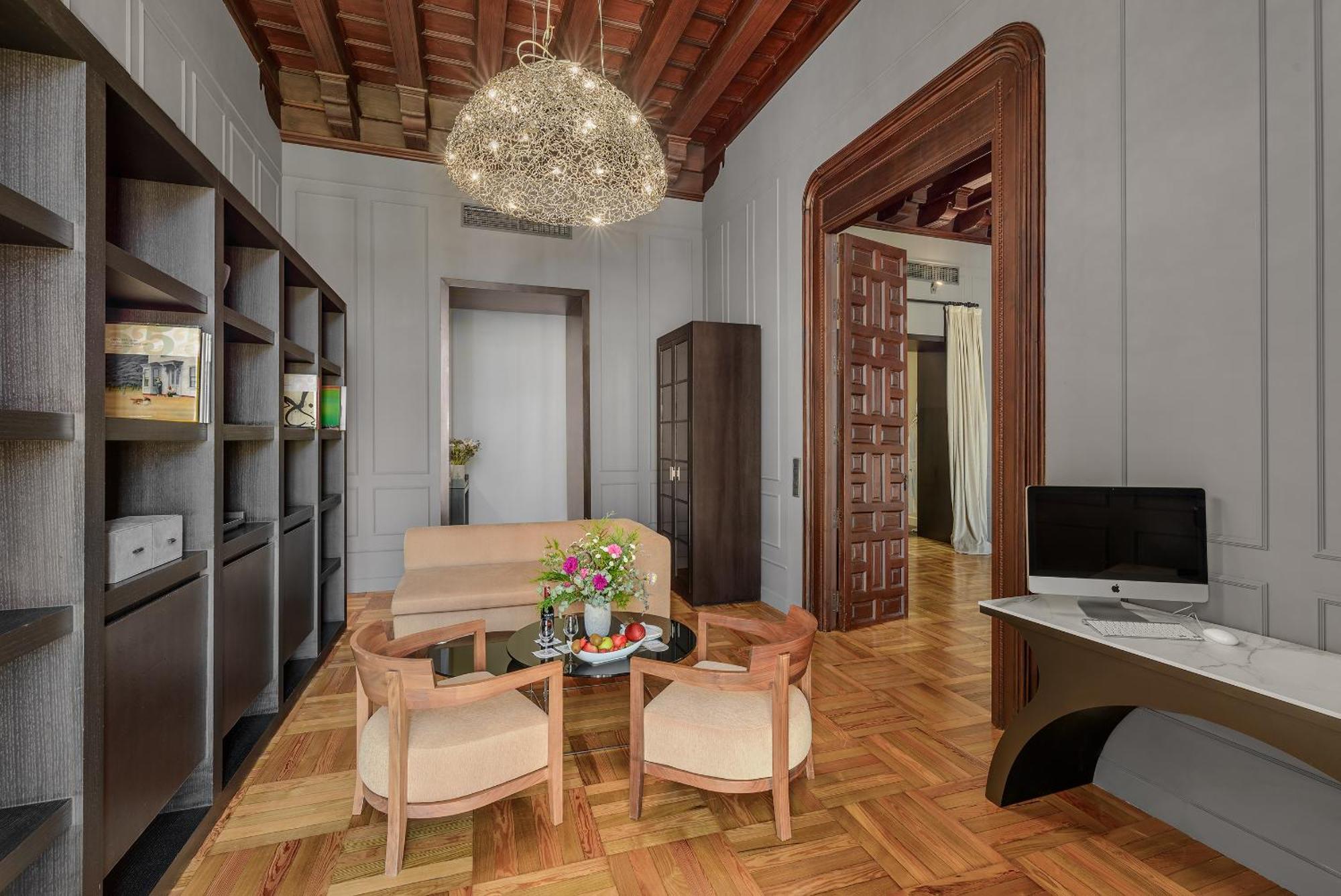 Coolrooms Palacio Villapanes 5 Gl Sewilla Zewnętrze zdjęcie Office of the Mayor of the City of Athens