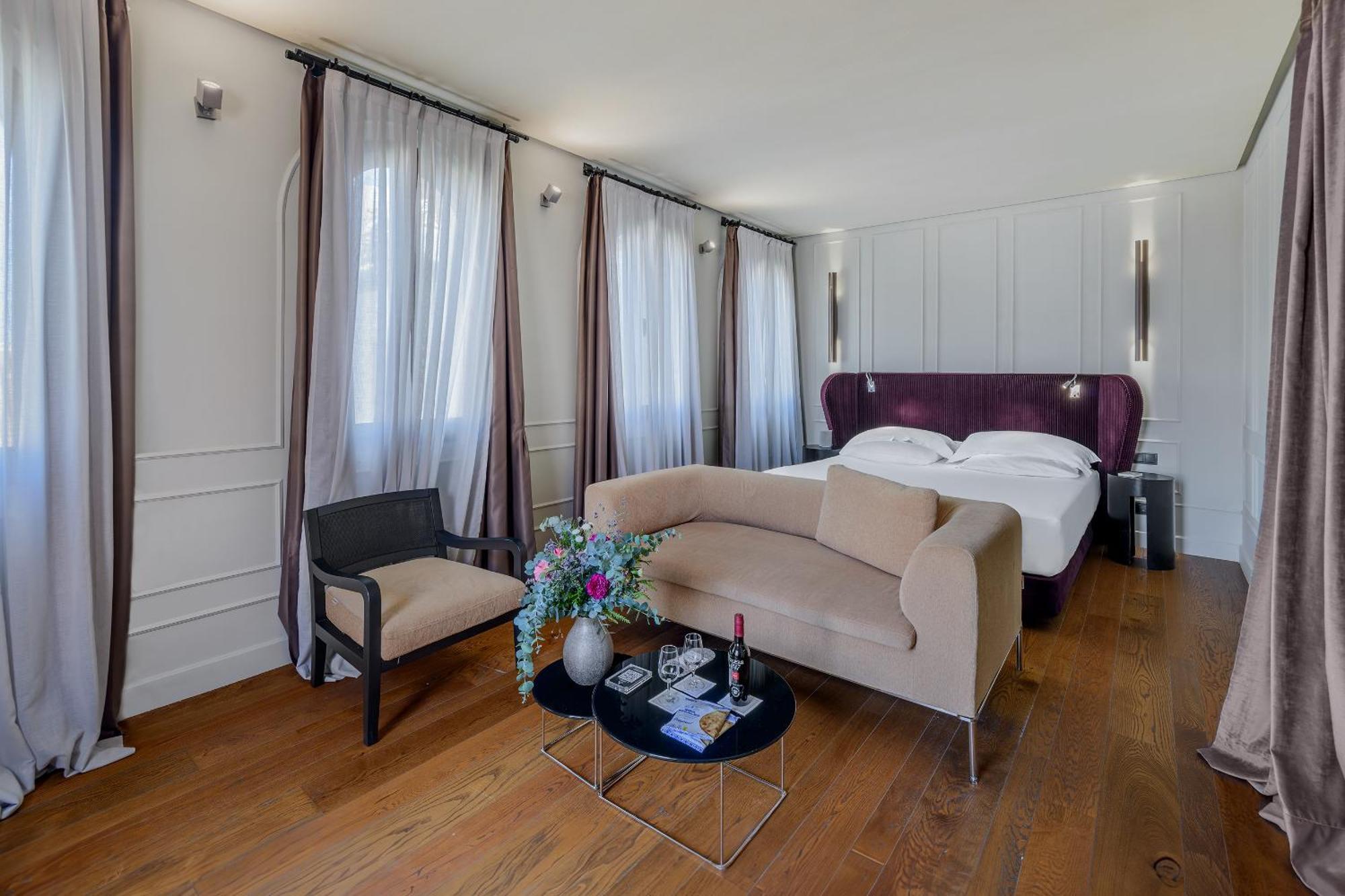 Coolrooms Palacio Villapanes 5 Gl Sewilla Zewnętrze zdjęcie Suite