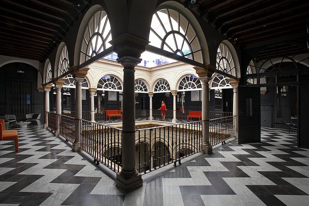 Coolrooms Palacio Villapanes 5 Gl Sewilla Zewnętrze zdjęcie The interior of the building