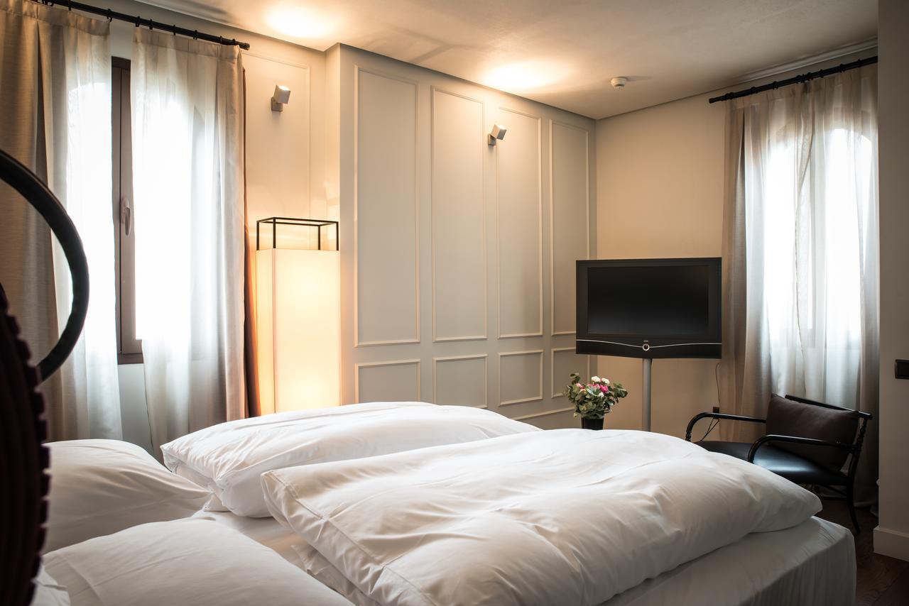 Coolrooms Palacio Villapanes 5 Gl Sewilla Zewnętrze zdjęcie A room at the hotel